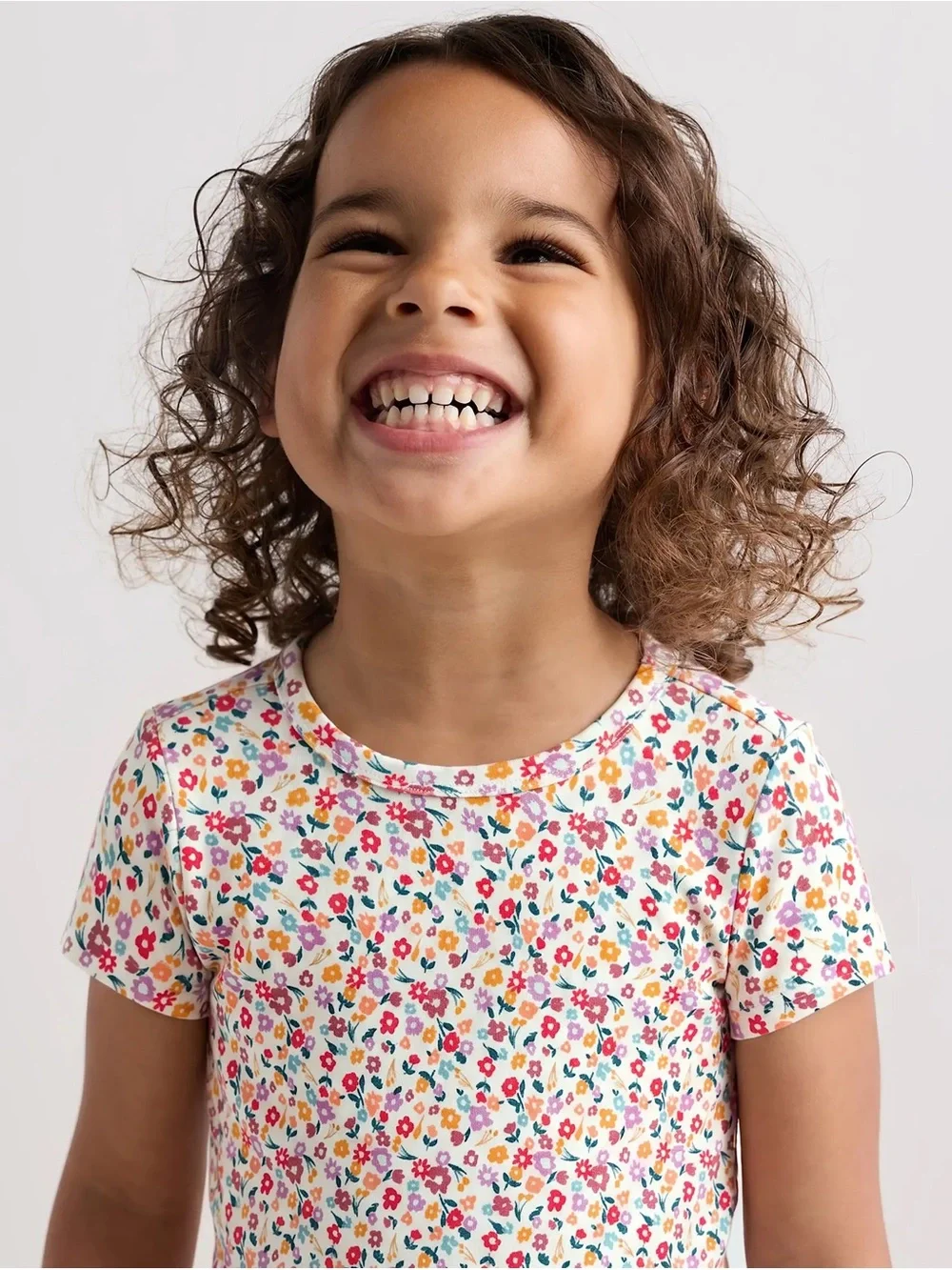 Quince Bamboo Short Sleeve and Shorts Pajama Set - Ditsy Floral 2T